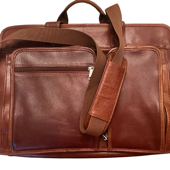 Wilsons Leather Rich Brown Men's Briefcase - Picture 1 of 8